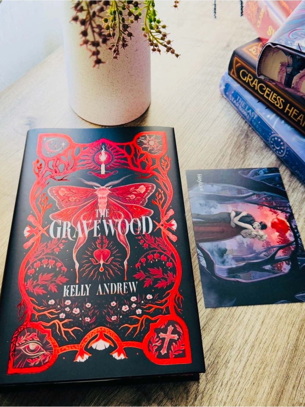 Fairyloot Exclusive Edition The Gravewood by Kelly Andrew